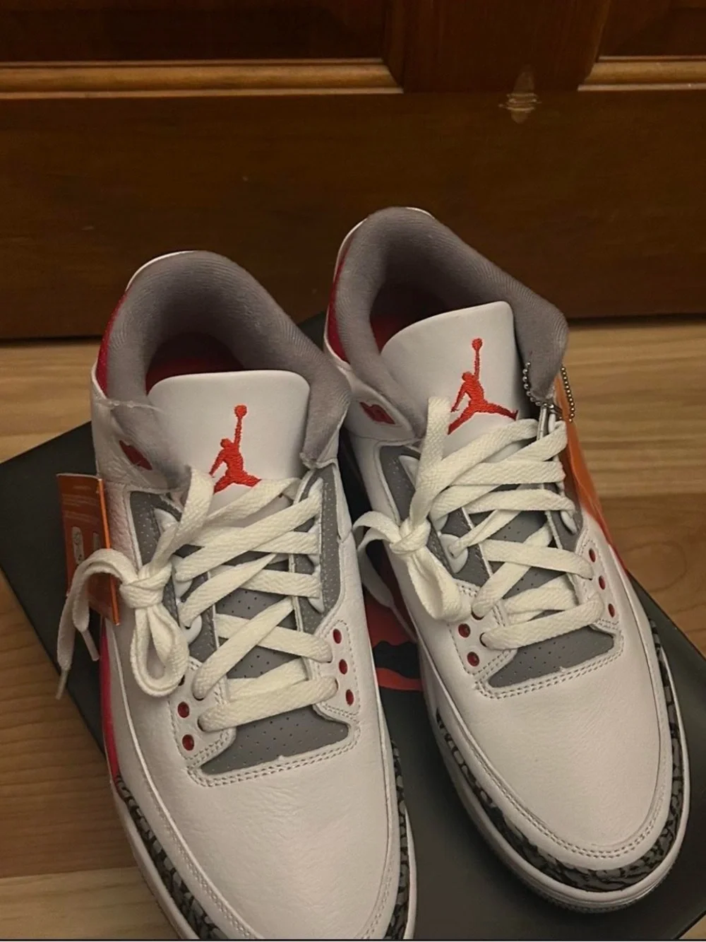 Jordan 3s fire red size 9.5